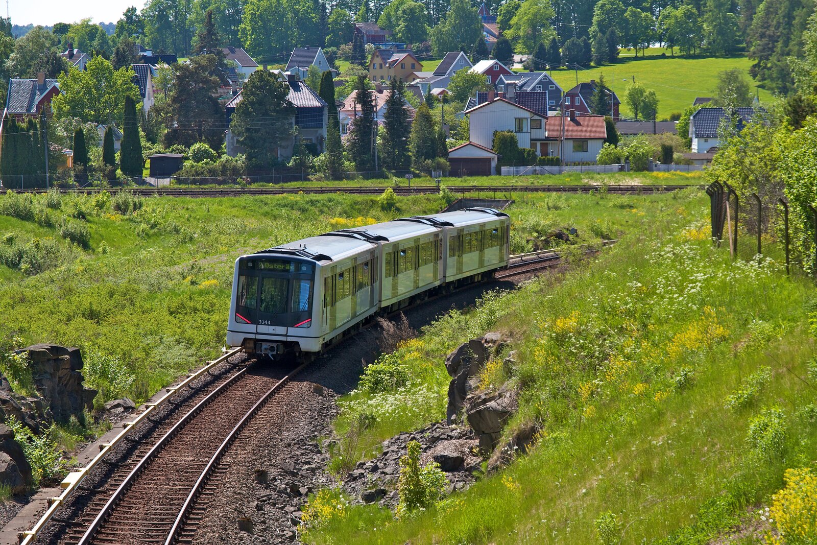 Linje 2 · Østerås ↔ Ellingsrudåsen